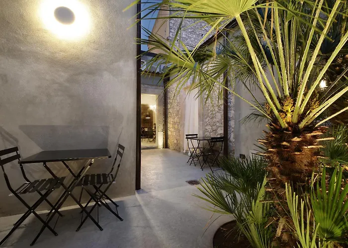 בית הארחה Isonzo סירקוזה